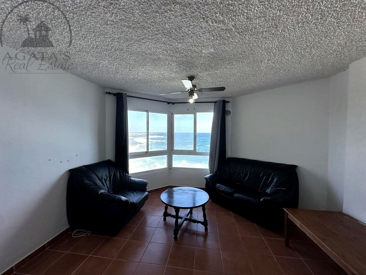 Piso de 2 habitaciones en Los Silos en venta con piscina - 150.000 € (Ref: 9497813)