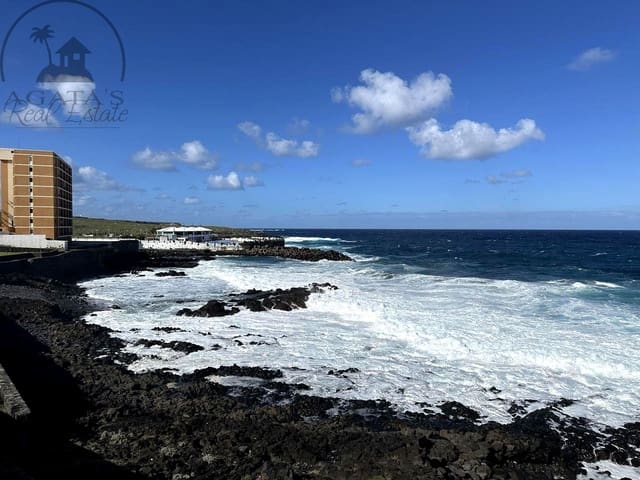 Piso de 2 habitaciones en Los Silos en venta con piscina - 150.000 € (Ref: 9497813)