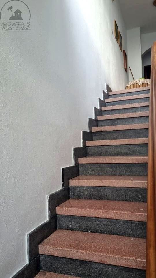 4 slaapkamer Villa te koop in Icod de los Vinos met garage - € 240.000 (Ref: 9498026)