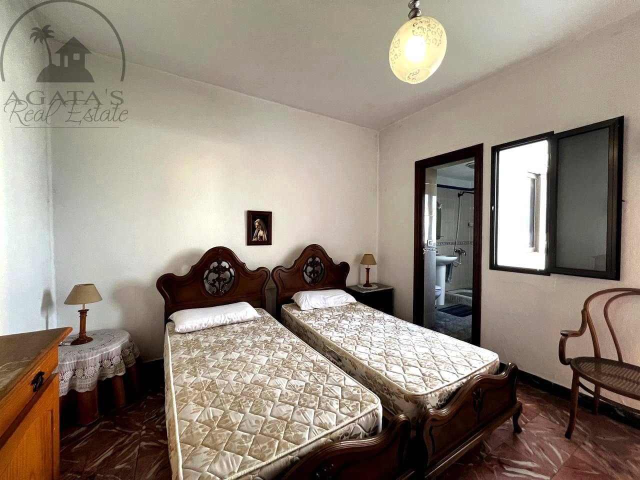 4 slaapkamer Villa te koop in Icod de los Vinos met garage - € 240.000 (Ref: 9498026)