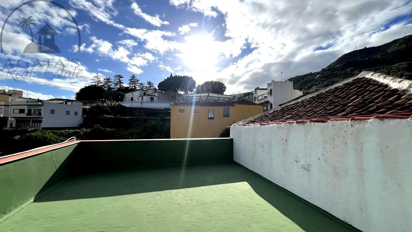 4 slaapkamer Villa te koop in Icod de los Vinos met garage - € 240.000 (Ref: 9498026)