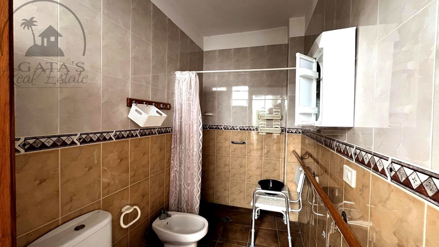 4 slaapkamer Villa te koop in Icod de los Vinos met garage - € 240.000 (Ref: 9498026)