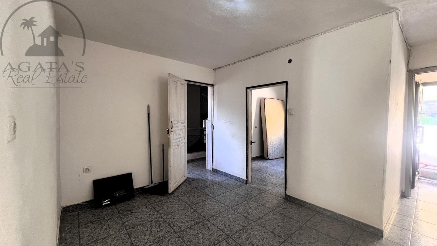 4 bedroom Villa for sale in Icod de los Vinos - € 215,000 (Ref: 9498027)