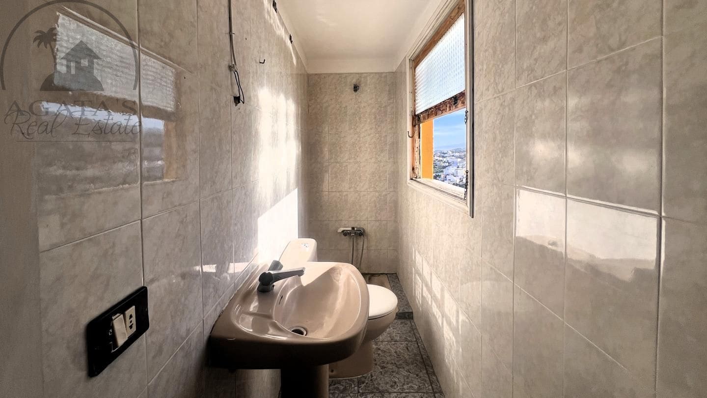 4 bedroom Villa for sale in Icod de los Vinos - € 215,000 (Ref: 9498027)