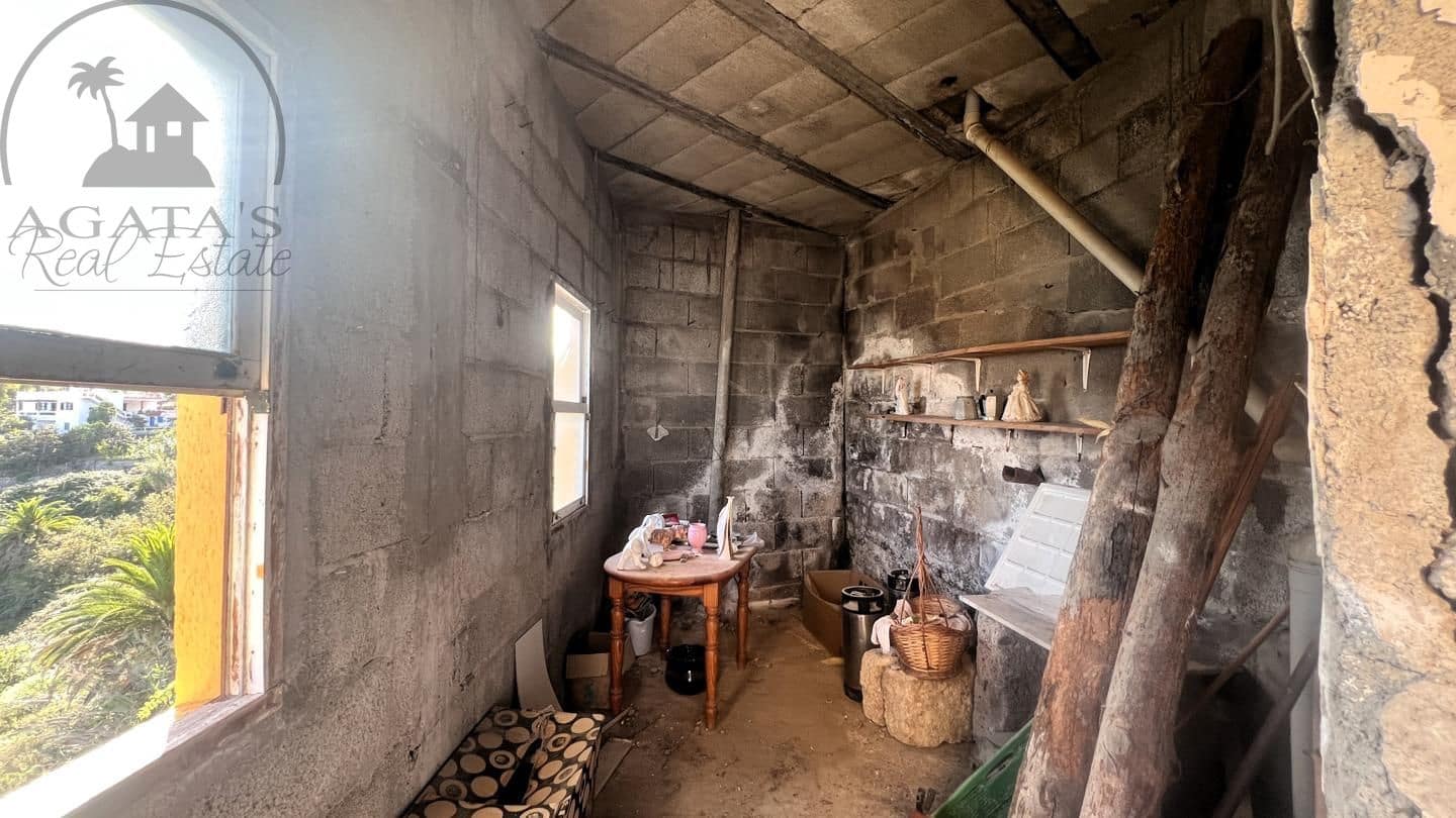 4 bedroom Villa for sale in Icod de los Vinos - € 215,000 (Ref: 9498027)