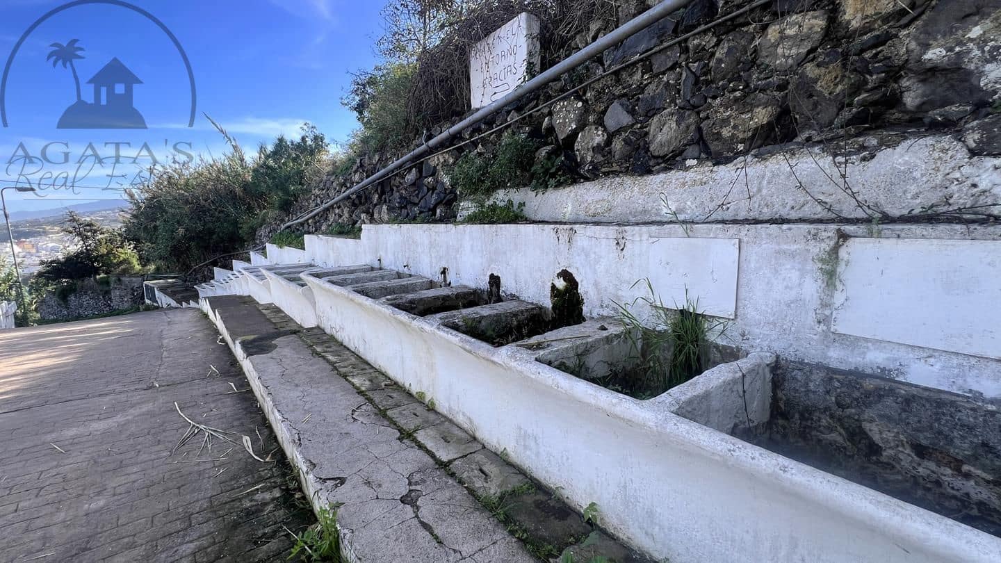 4 bedroom Villa for sale in Icod de los Vinos - € 215,000 (Ref: 9498027)