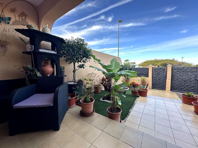 3 bedroom Villa for sale in Buenavista del Norte with pool garage - € 350,000 (Ref: 9501786)