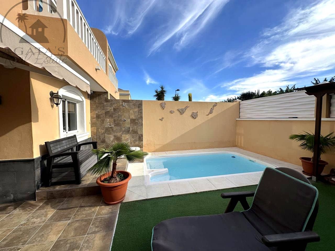 3 bedroom Villa for sale in Buenavista del Norte with pool garage - € 350,000 (Ref: 9501786)