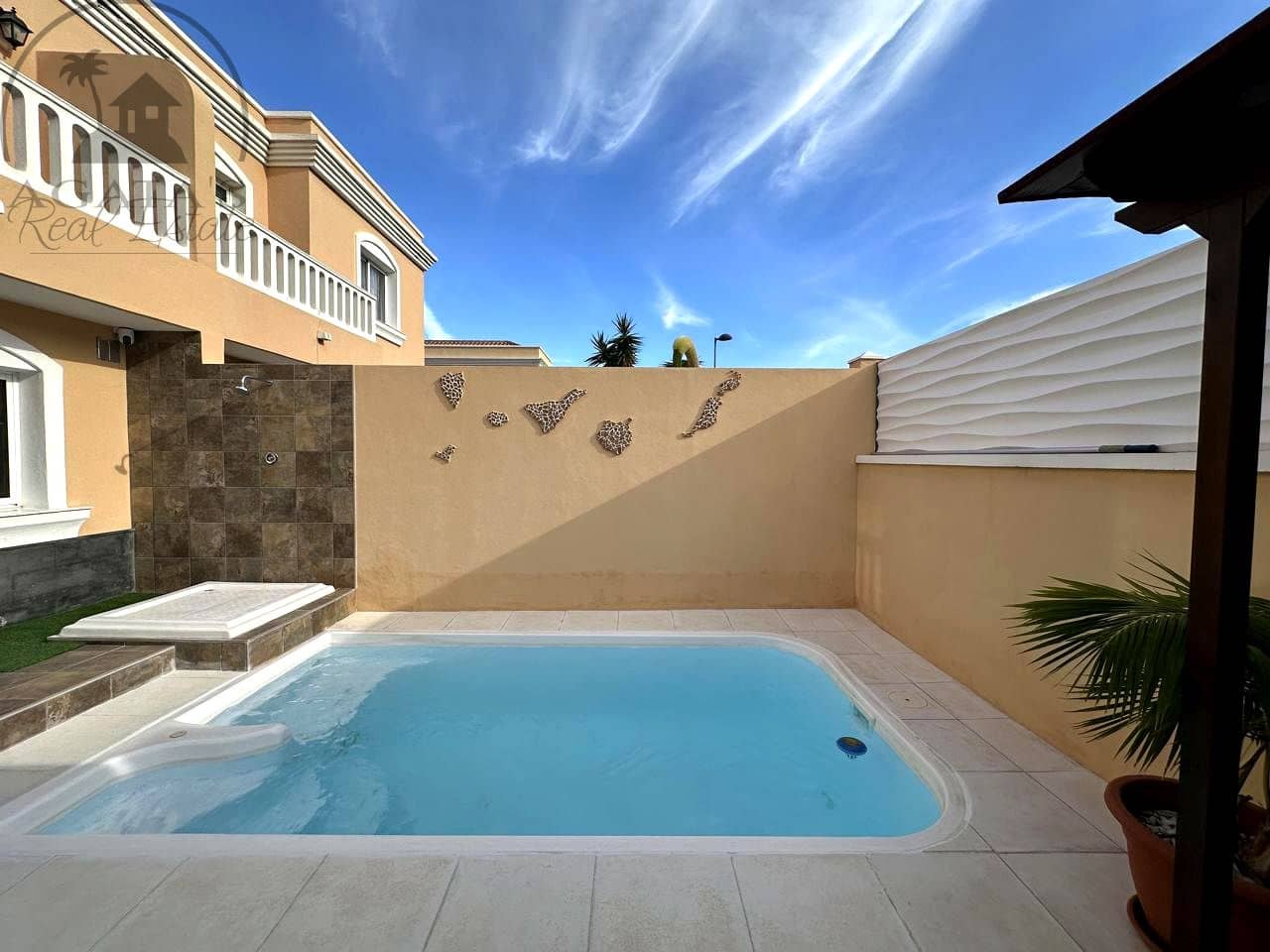 3 bedroom Villa for sale in Buenavista del Norte with pool garage - € 350,000 (Ref: 9501786)