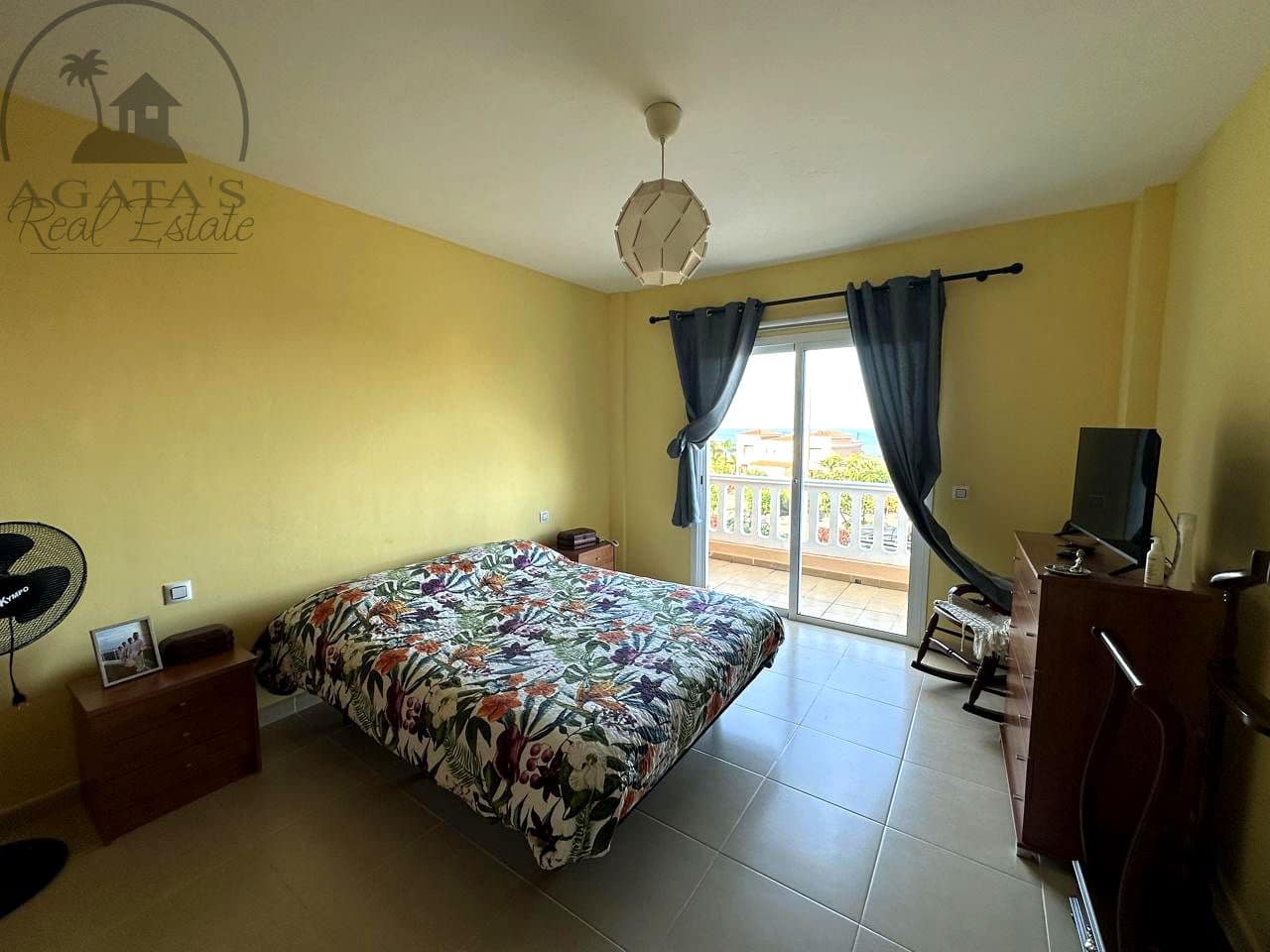 3 bedroom Villa for sale in Buenavista del Norte with pool garage - € 350,000 (Ref: 9501786)