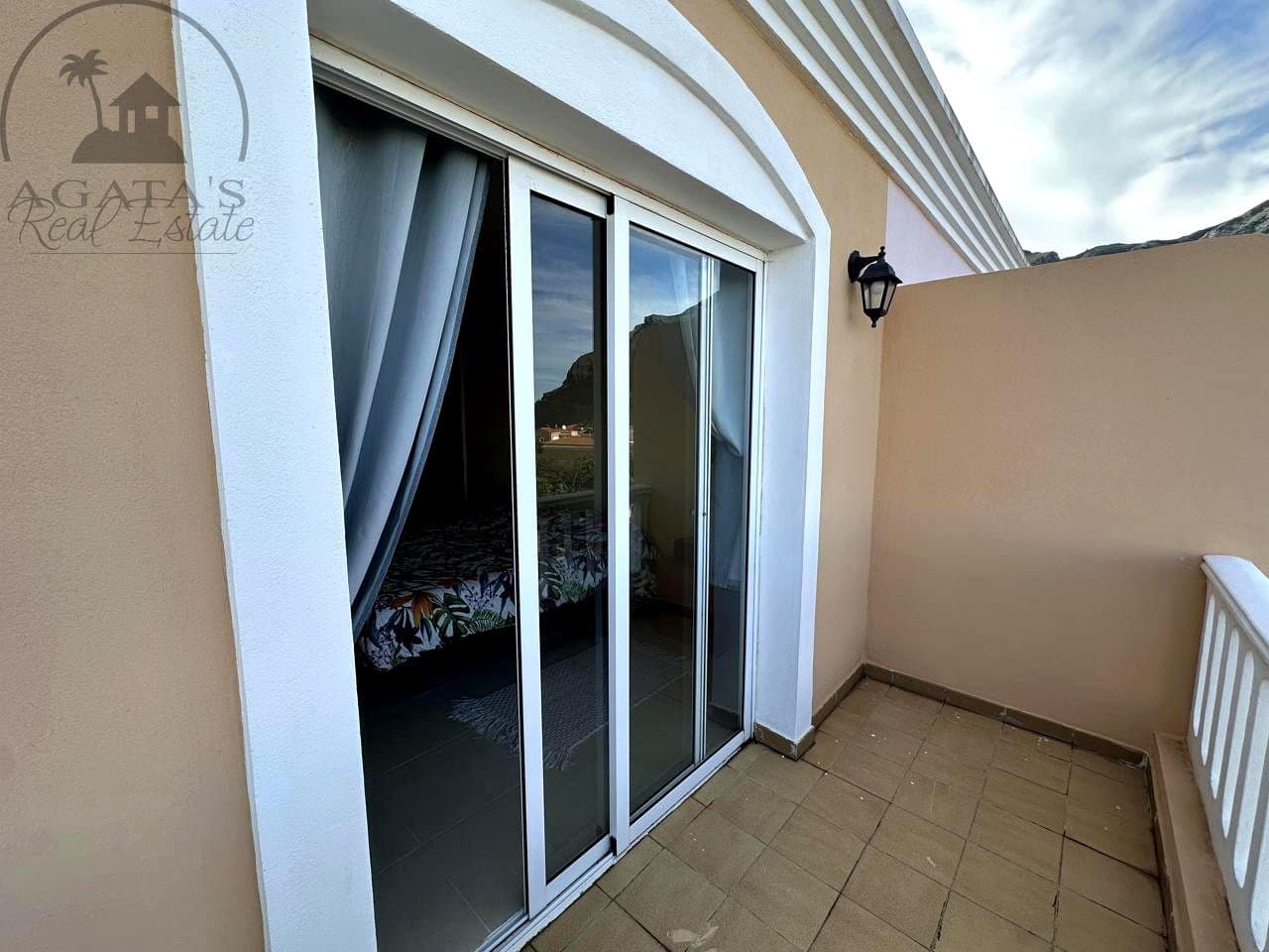 3 bedroom Villa for sale in Buenavista del Norte with pool garage - € 350,000 (Ref: 9501786)