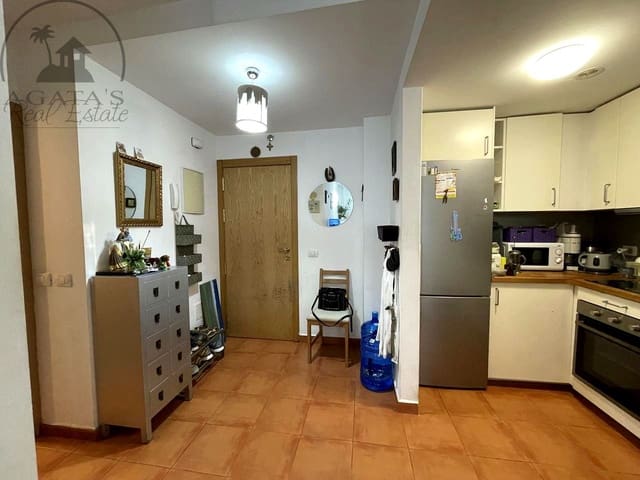 1 camera da letto Appartamento in vendita in La Camella, Arona con garage - 195.000 € (Rif: 9560805)