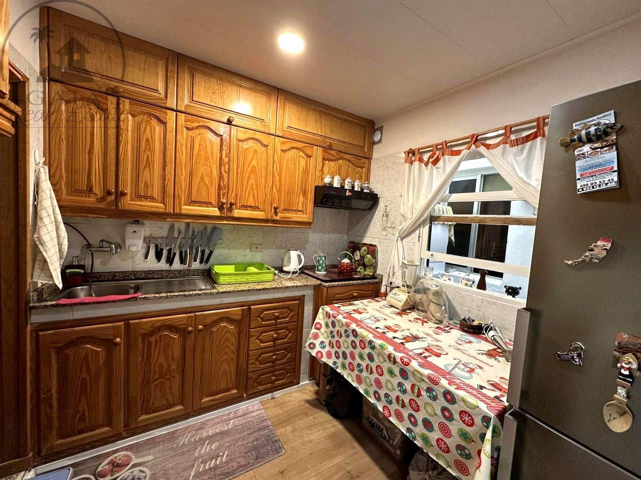 Chalet de 3 habitaciones en Garachico en venta - 325.000 € (Ref: 9573806)