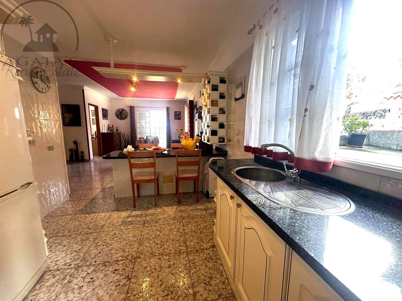 7 sovrum Villa till salu i Icod de los Vinos med garage - 650 000 € (Ref: 9592016)