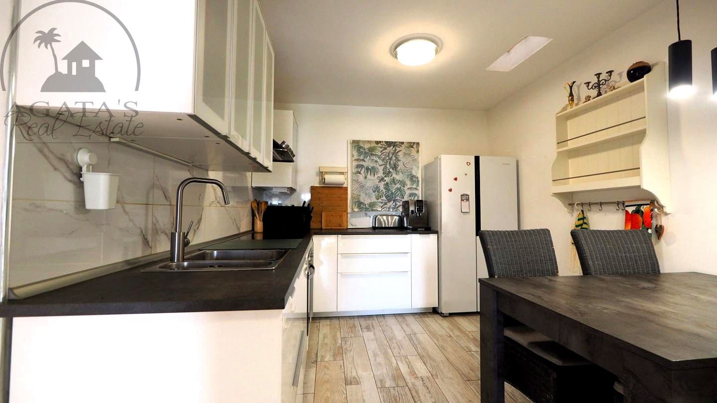 3 bedroom Villa for sale in Candelaria with pool - € 585,000 (Ref: 9658076)