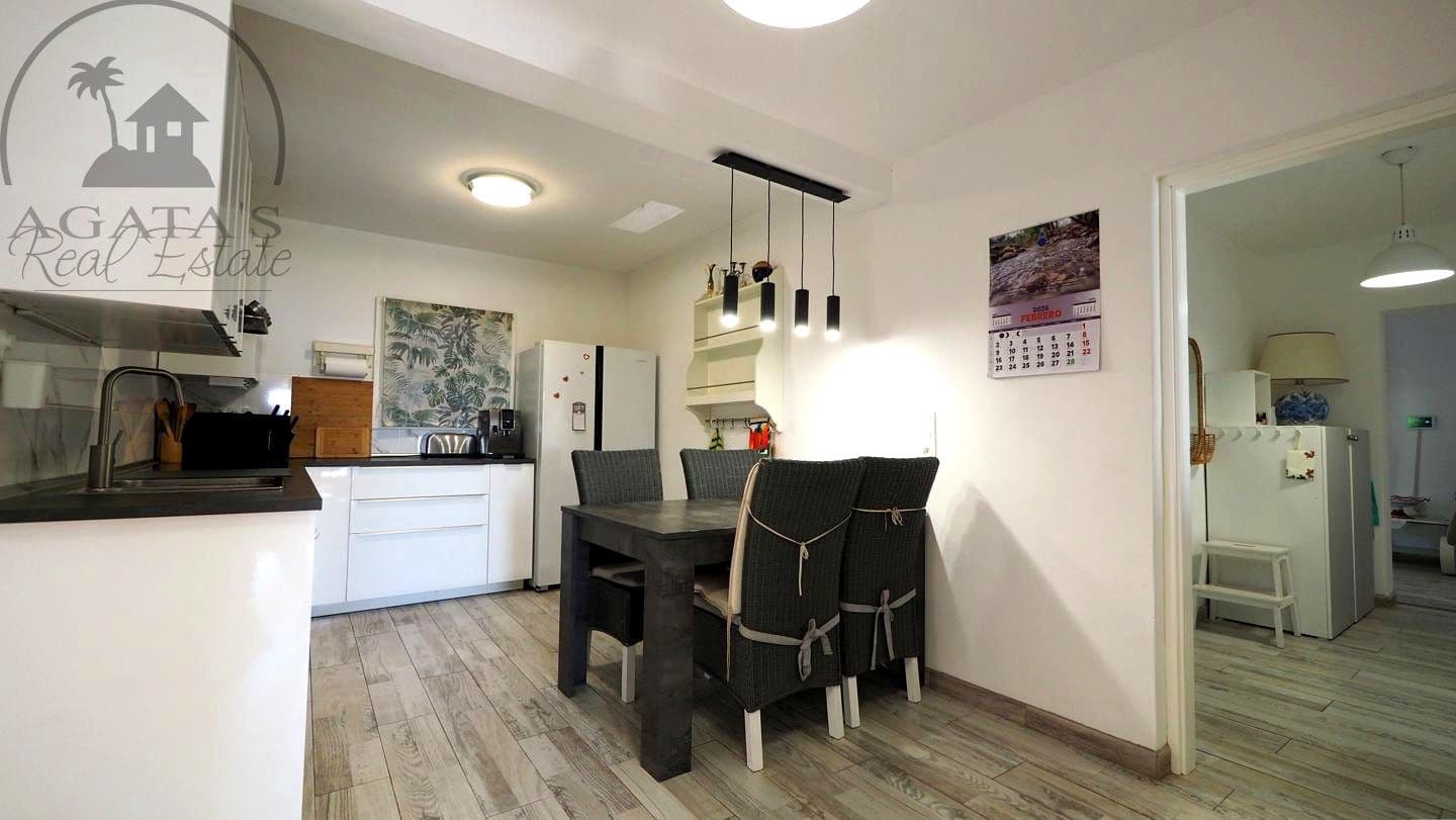 3 bedroom Villa for sale in Candelaria with pool - € 585,000 (Ref: 9658076)