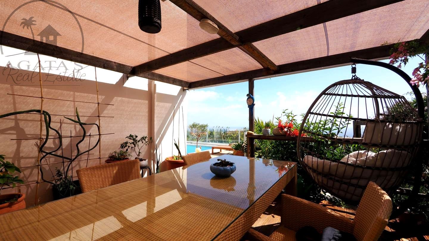 3 bedroom Villa for sale in Candelaria with pool - € 585,000 (Ref: 9658076)