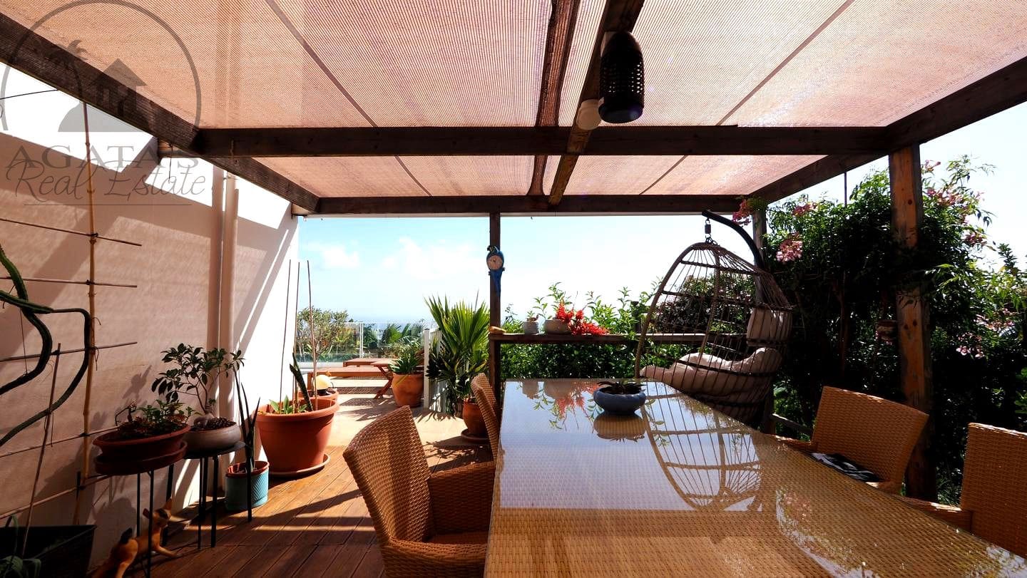 3 bedroom Villa for sale in Candelaria with pool - € 585,000 (Ref: 9658076)