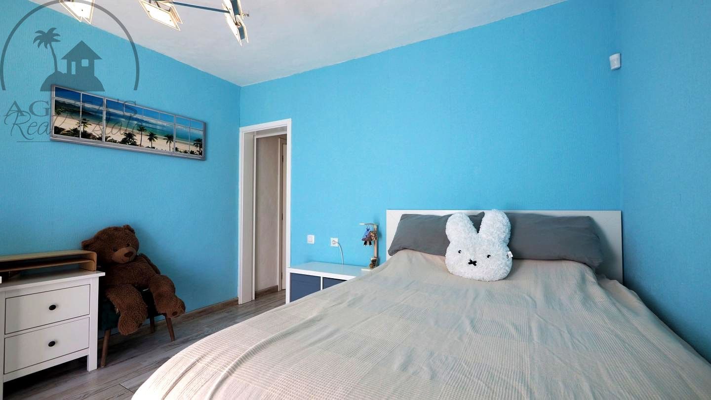 3 bedroom Villa for sale in Candelaria with pool - € 585,000 (Ref: 9658076)