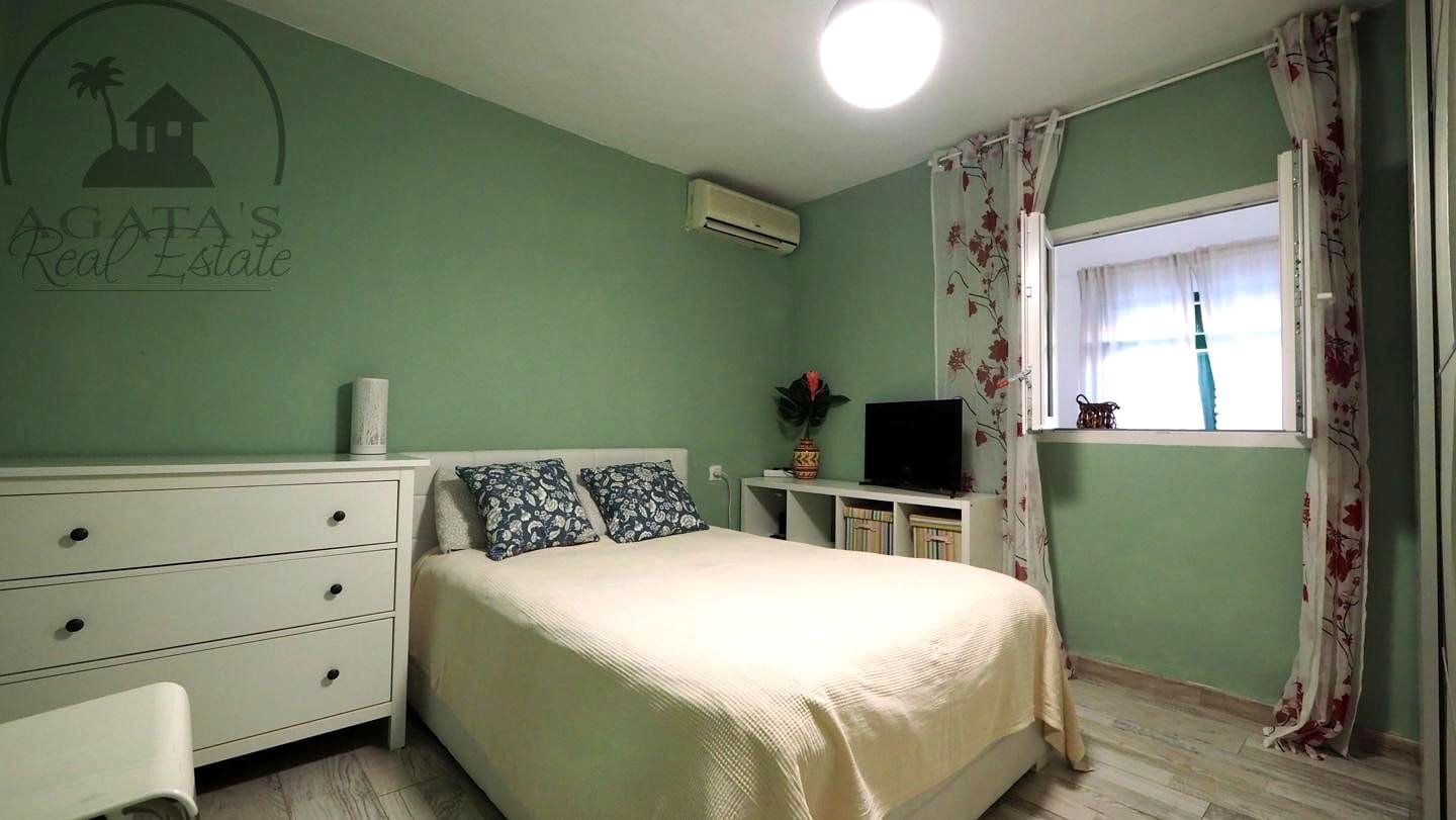 3 bedroom Villa for sale in Candelaria with pool - € 585,000 (Ref: 9658076)