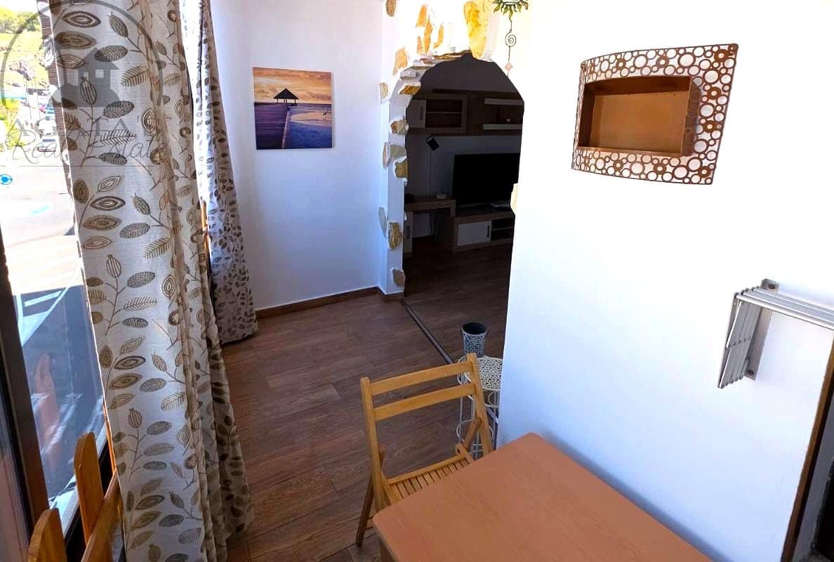 2 soverom Leilighet til salgs i Puerto Santiago med garasje - € 280 000 (Ref: 9749208)