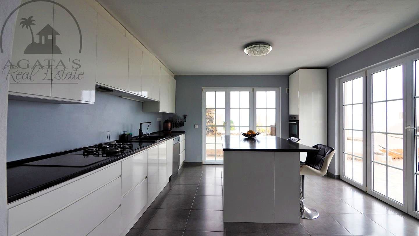 3 slaapkamer Villa te koop in La Guancha - € 693.000 (Ref: 9753721)