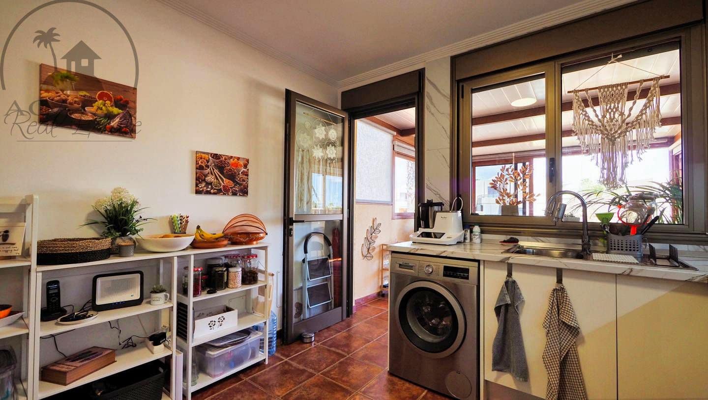 2 soveværelse Villa til salg i La Tejita med swimmingpool - € 420.000 (Ref: 9770099)