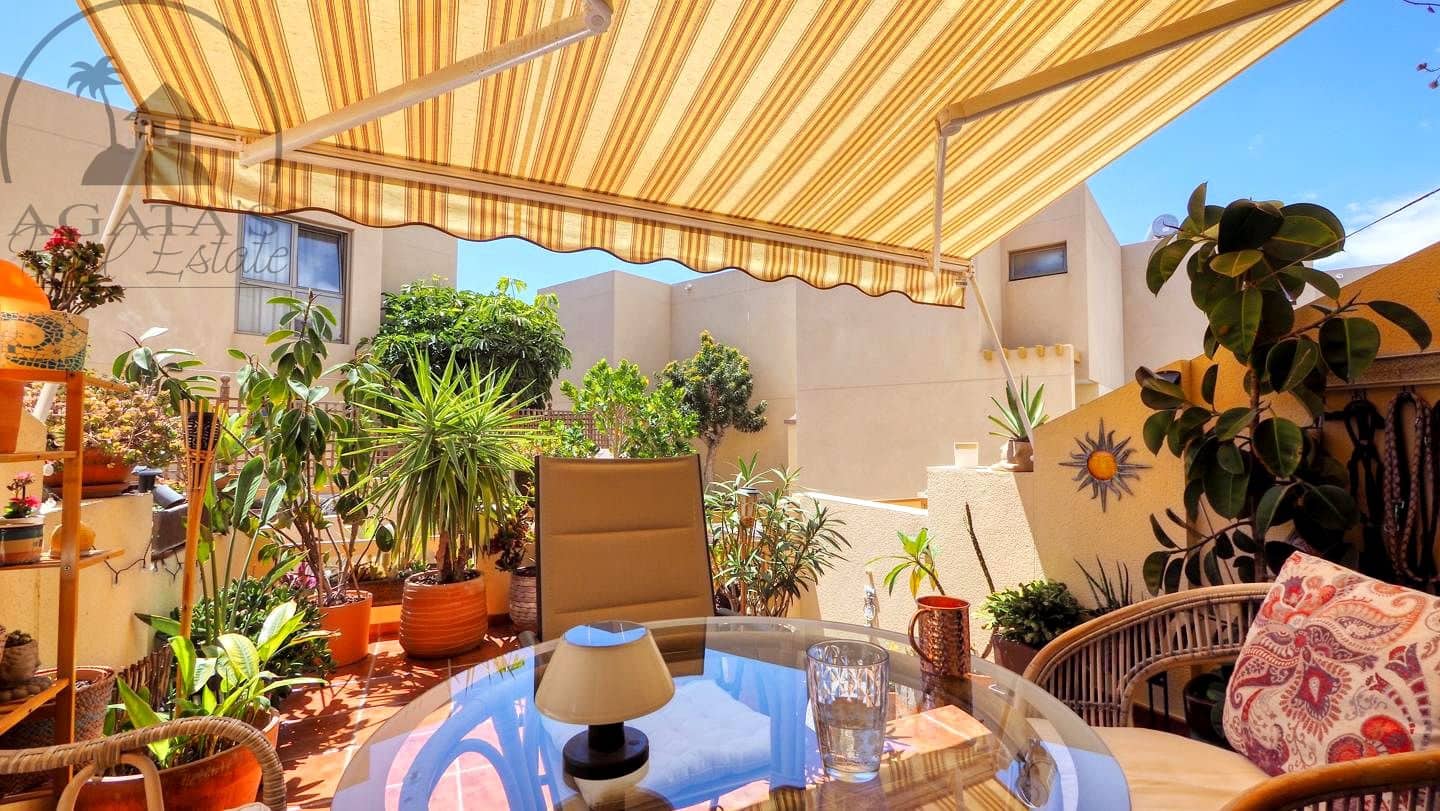 2 soveværelse Villa til salg i La Tejita med swimmingpool - € 420.000 (Ref: 9770099)