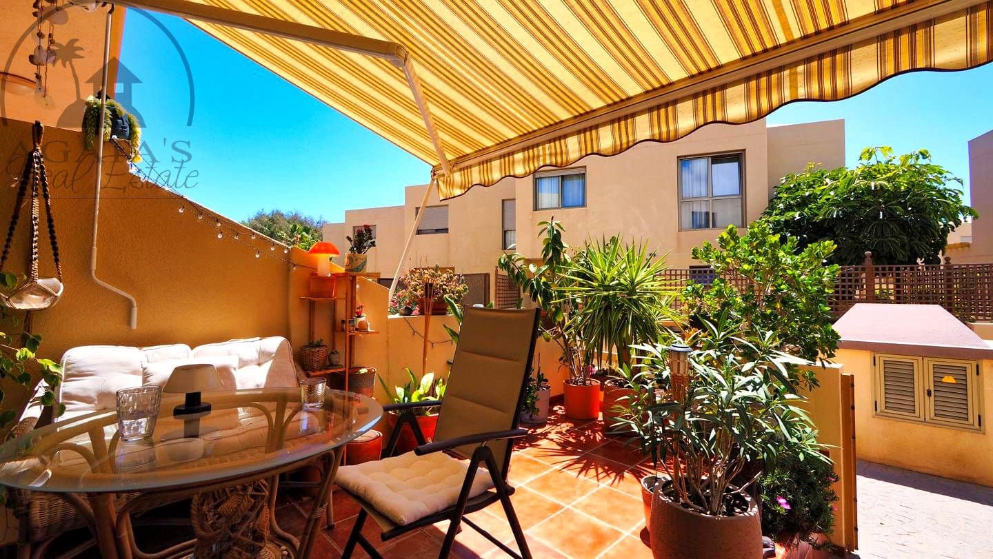 2 soveværelse Villa til salg i La Tejita med swimmingpool - € 420.000 (Ref: 9770099)