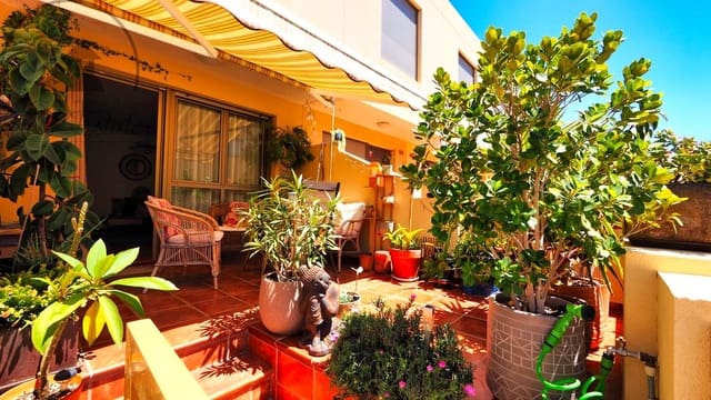 2 soveværelse Villa til salg i La Tejita, Granadilla de Abona med swimmingpool - € 420.000 (Ref: 9770099)