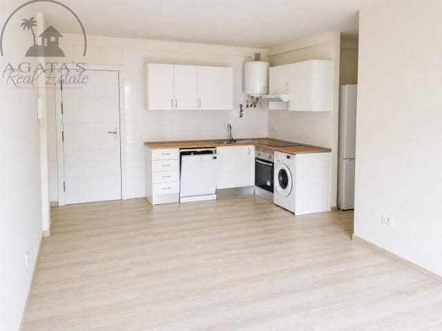 2 bedroom Flat for sale in Los Realejos with garage - € 349,000 (Ref: 9821851)
