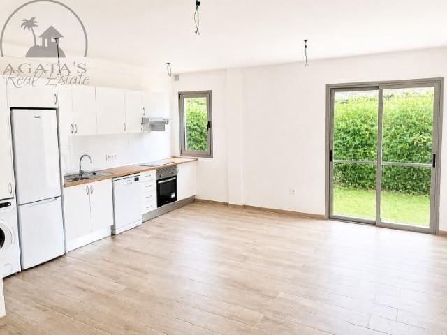2 soveværelse Lejlighed til salg i Los Realejos med garage - € 349.000 (Ref: 9821852)