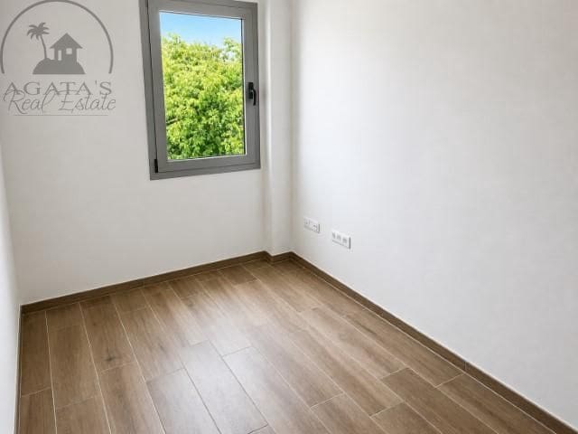 2 soveværelse Lejlighed til salg i Los Realejos med garage - € 349.000 (Ref: 9821852)