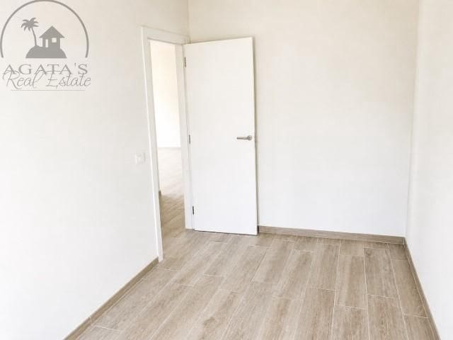 2 soveværelse Lejlighed til salg i Los Realejos med garage - € 349.000 (Ref: 9821852)