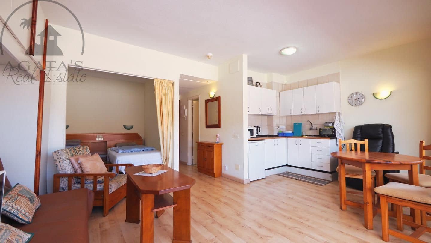 Flat te koop in Puerto de la Cruz met zwembad - € 180.000 (Ref: 9826129)