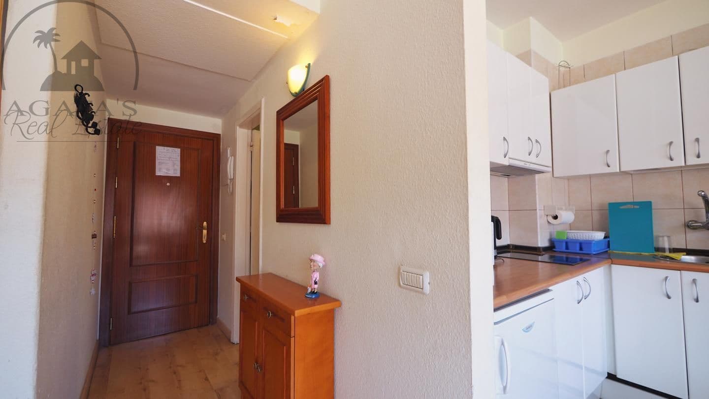 Flat te koop in Puerto de la Cruz met zwembad - € 180.000 (Ref: 9826129)