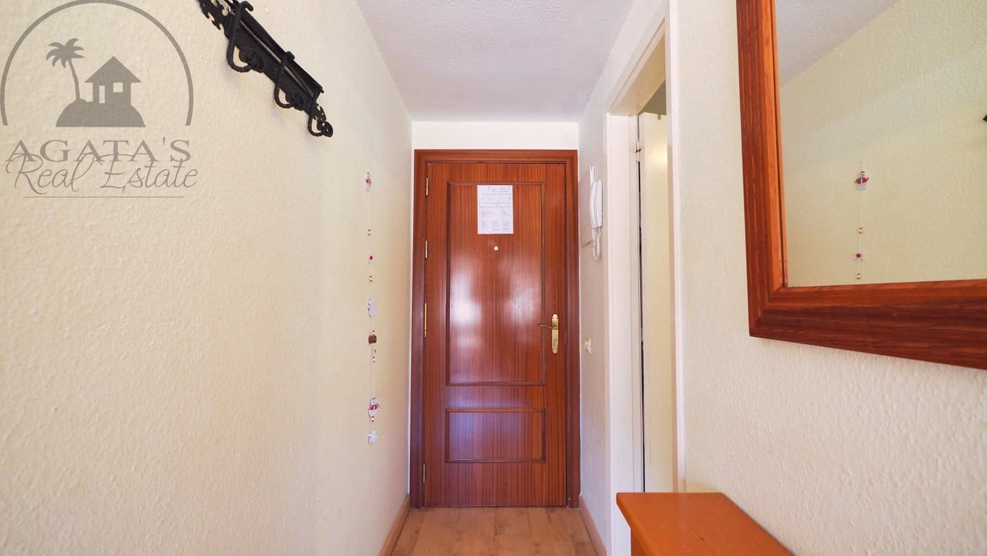 Flat te koop in Puerto de la Cruz met zwembad - € 180.000 (Ref: 9826129)