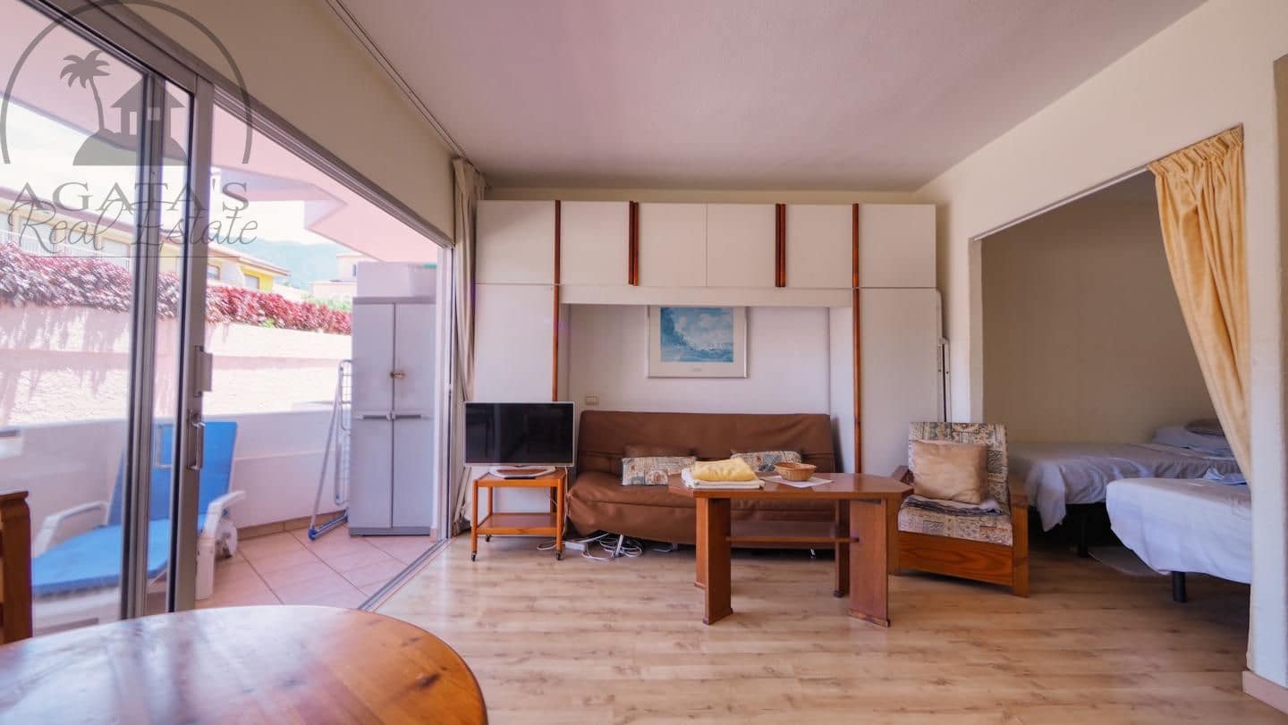Flat te koop in Puerto de la Cruz met zwembad - € 180.000 (Ref: 9826129)