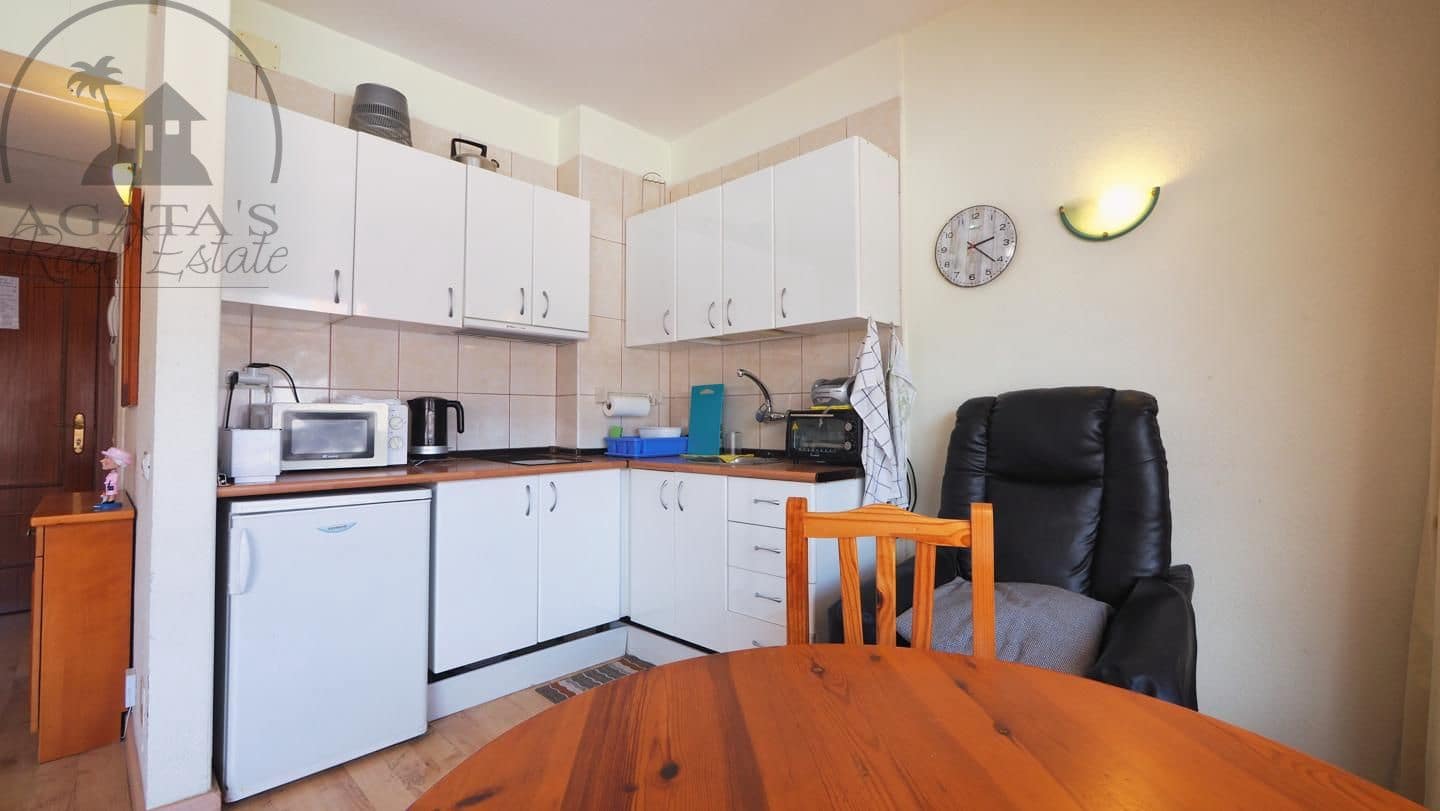 Flat te koop in Puerto de la Cruz met zwembad - € 180.000 (Ref: 9826129)