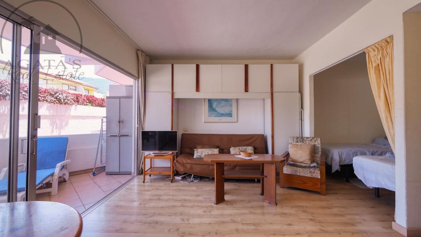 Flat te koop in Puerto de la Cruz met zwembad - € 180.000 (Ref: 9826129)