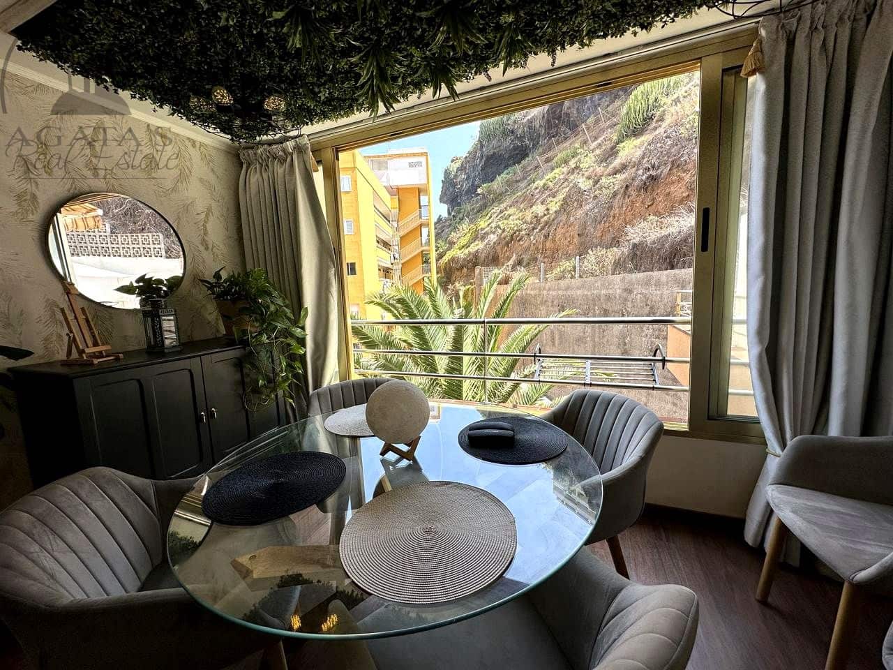 2 bedroom Flat for sale in Puerto de la Cruz with pool - € 225,000 (Ref: 9834130)