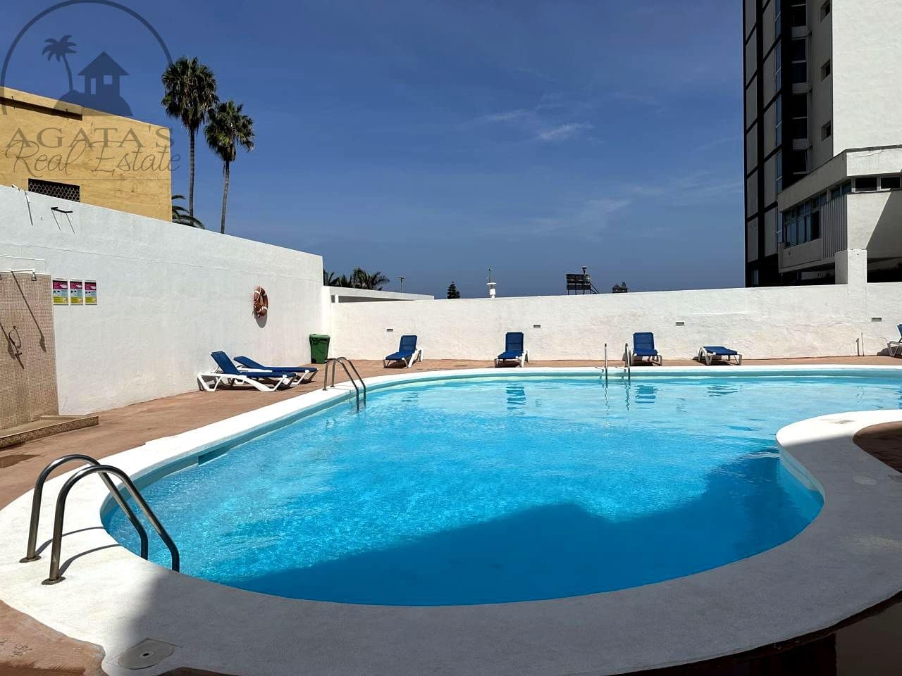 2 bedroom Flat for sale in Puerto de la Cruz with pool - € 225,000 (Ref: 9834130)