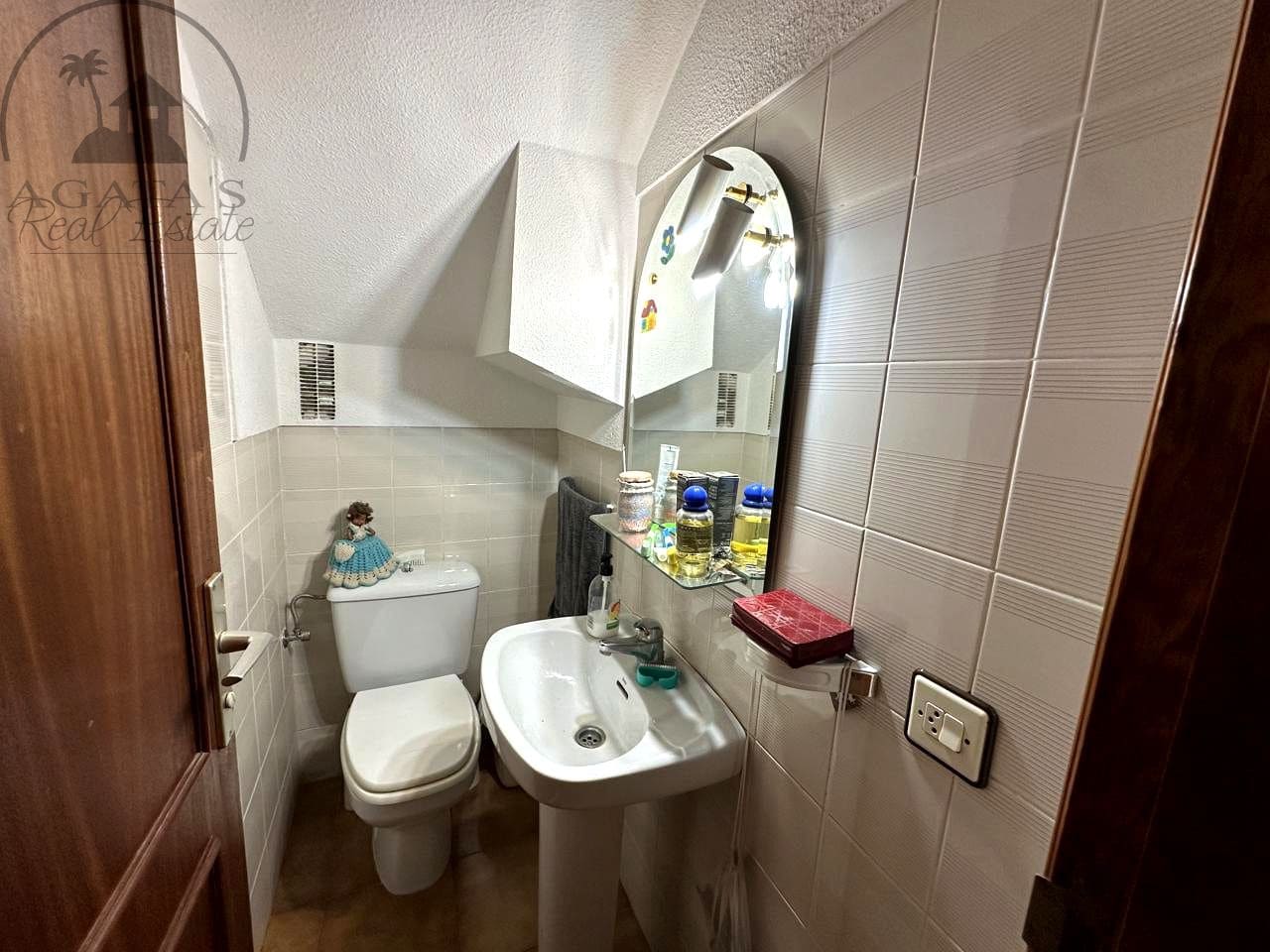 5 chambre Villa/Maison à vendre à San Cristobal de La Laguna avec garage - 480 000 € (Ref: 9847774)