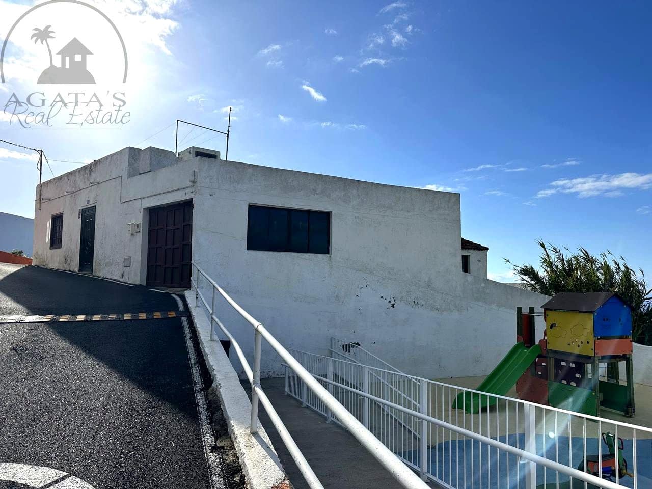 3 bedroom Finca/Country House for sale in El Tanque with garage - € 180,000 (Ref: 9847775)