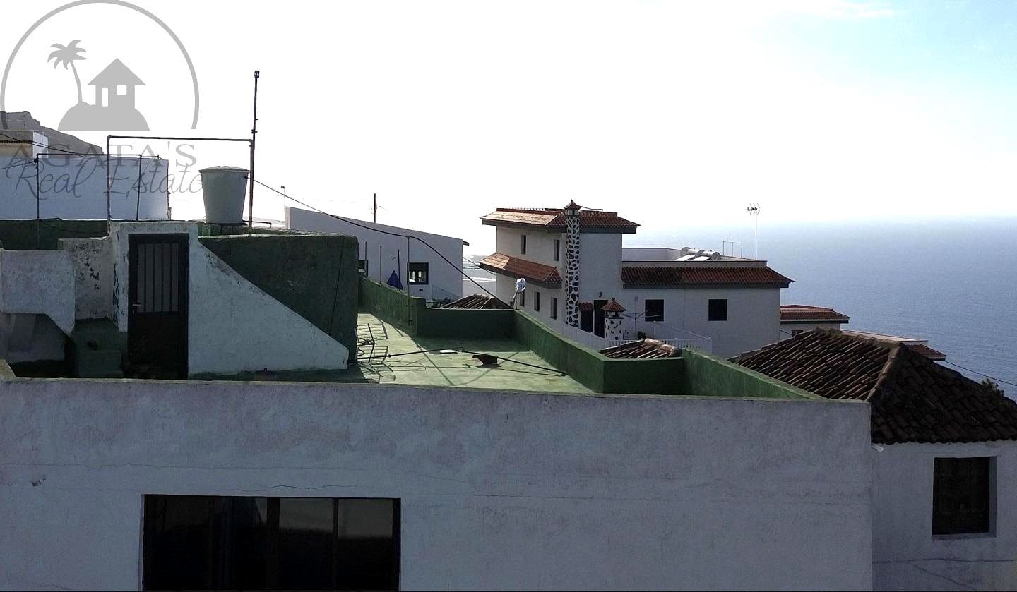 3 bedroom Finca/Country House for sale in El Tanque with garage - € 180,000 (Ref: 9847775)