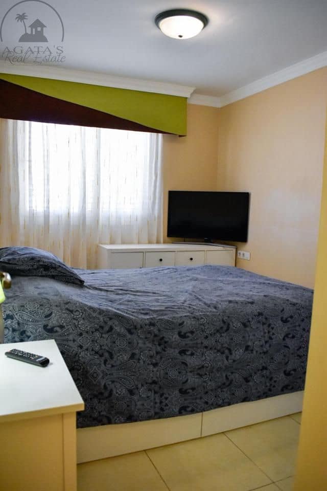 2 bedroom Flat for sale in Los Abrigos with garage - € 273,500 (Ref: 9863972)