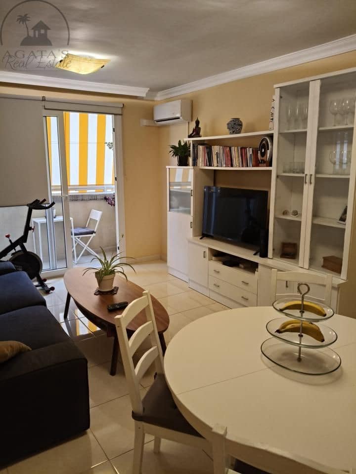 2 bedroom Flat for sale in Los Abrigos with garage - € 273,500 (Ref: 9863972)