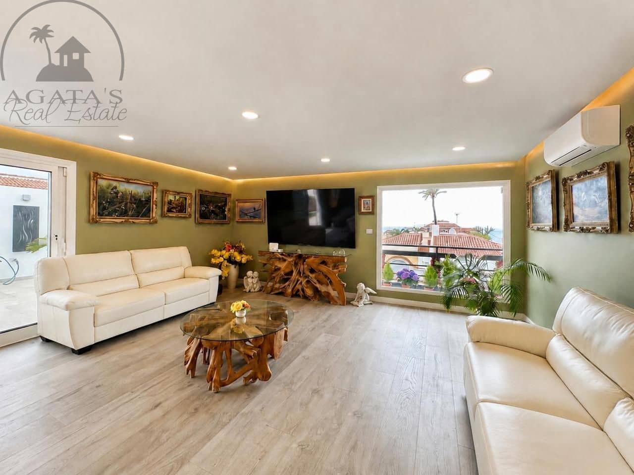 3 soveværelse Villa til salg i Los Realejos med garage - € 775.000 (Ref: 9873915)
