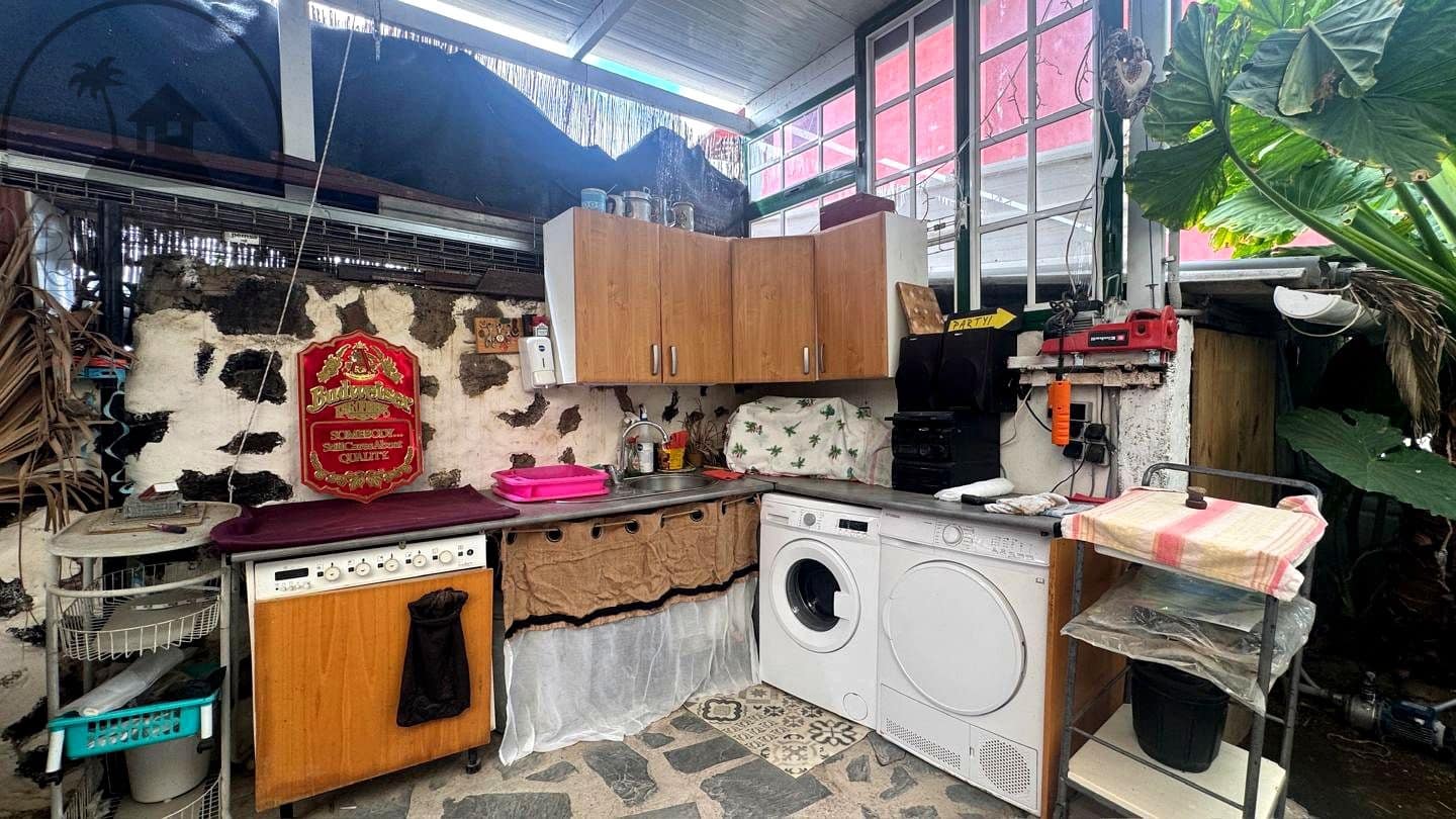 4 chambre Finca/Maison de Campagne à vendre à Icod de los Vinos avec garage - 295 000 € (Ref: 9880459)