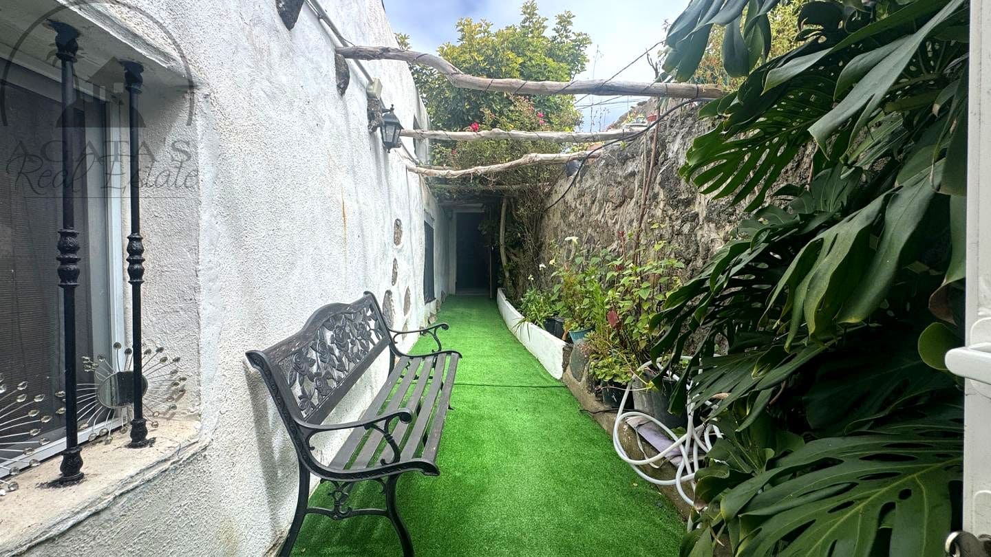 4 chambre Finca/Maison de Campagne à vendre à Icod de los Vinos avec garage - 295 000 € (Ref: 9880459)